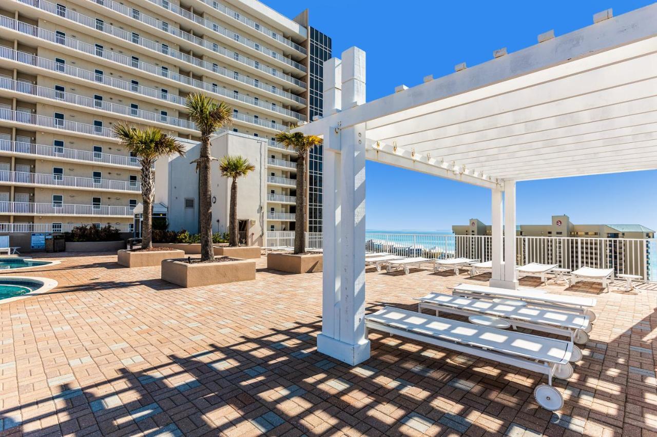 Laketown Wharf 136 Apartment